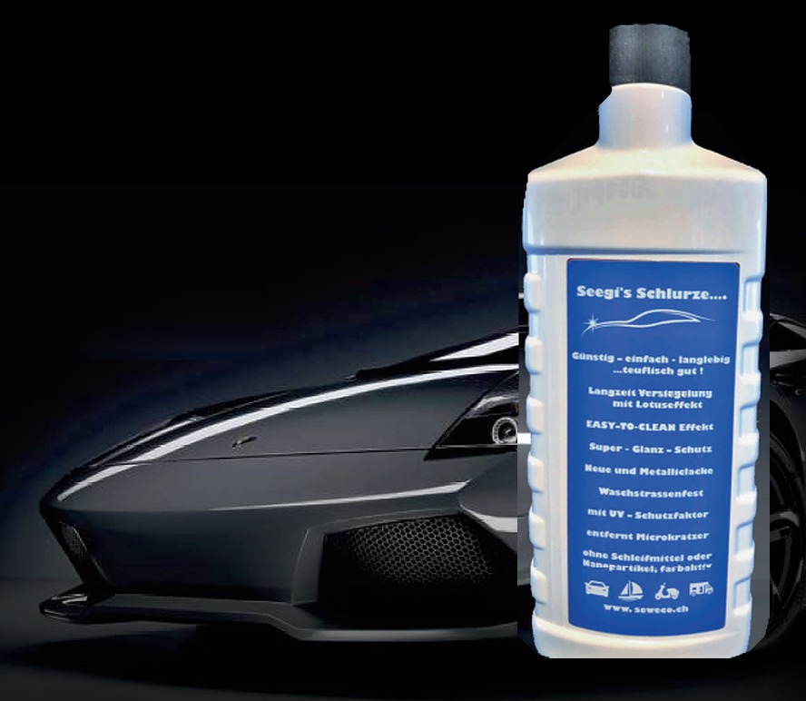 Flasche Seegi's Schlurze vor einem dunklen Sportwagen